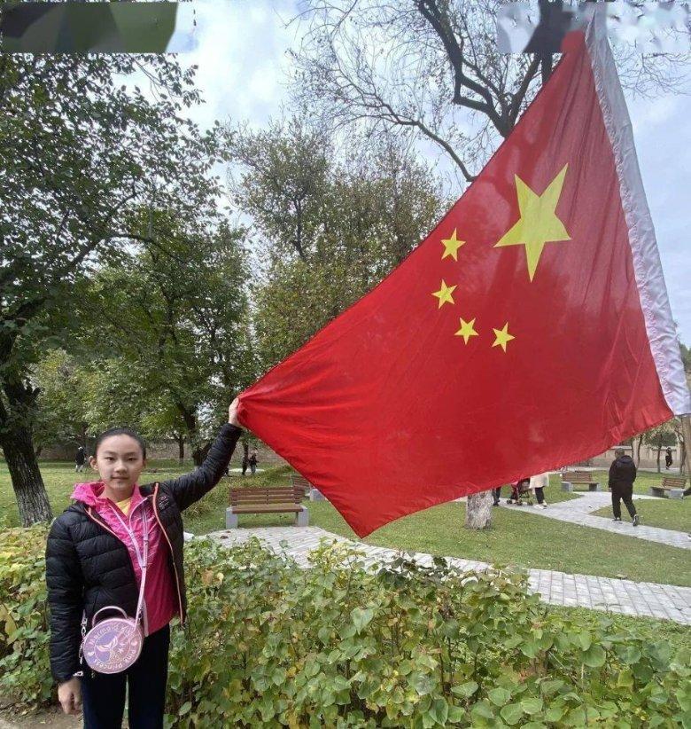 逃离古老的乡村房子